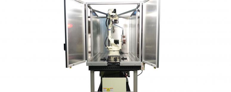 Cellule de soudage avec un robot 6 axes