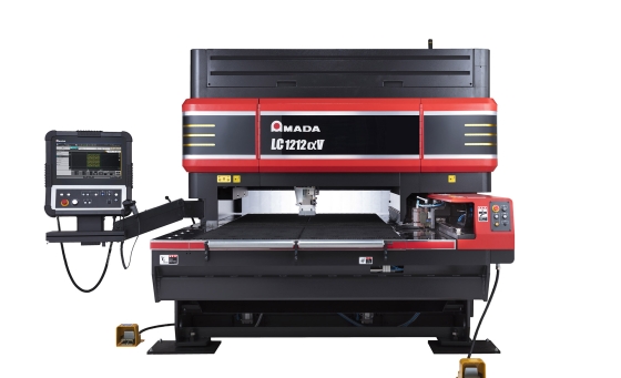 Machine laser Amada