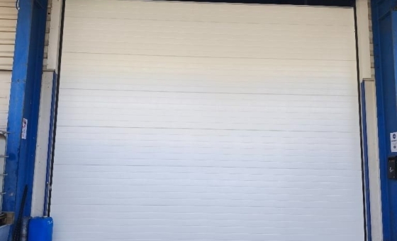 Porte sectionnelle industrielle